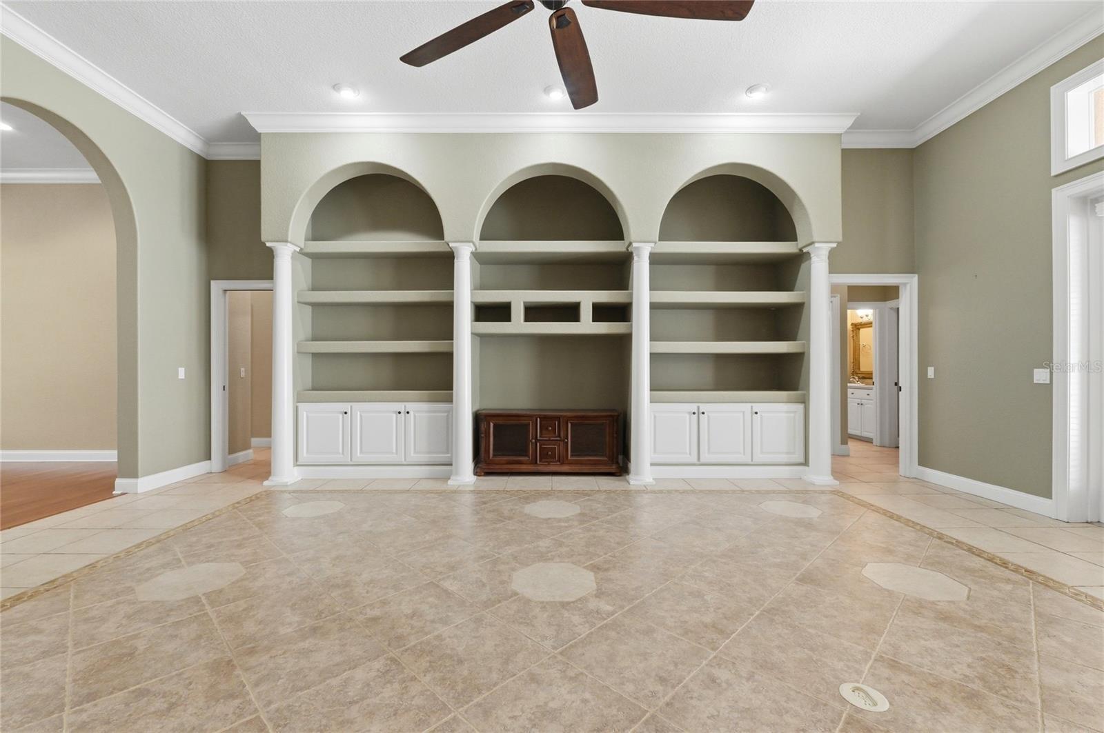 HAMILTON POINTE - Residential