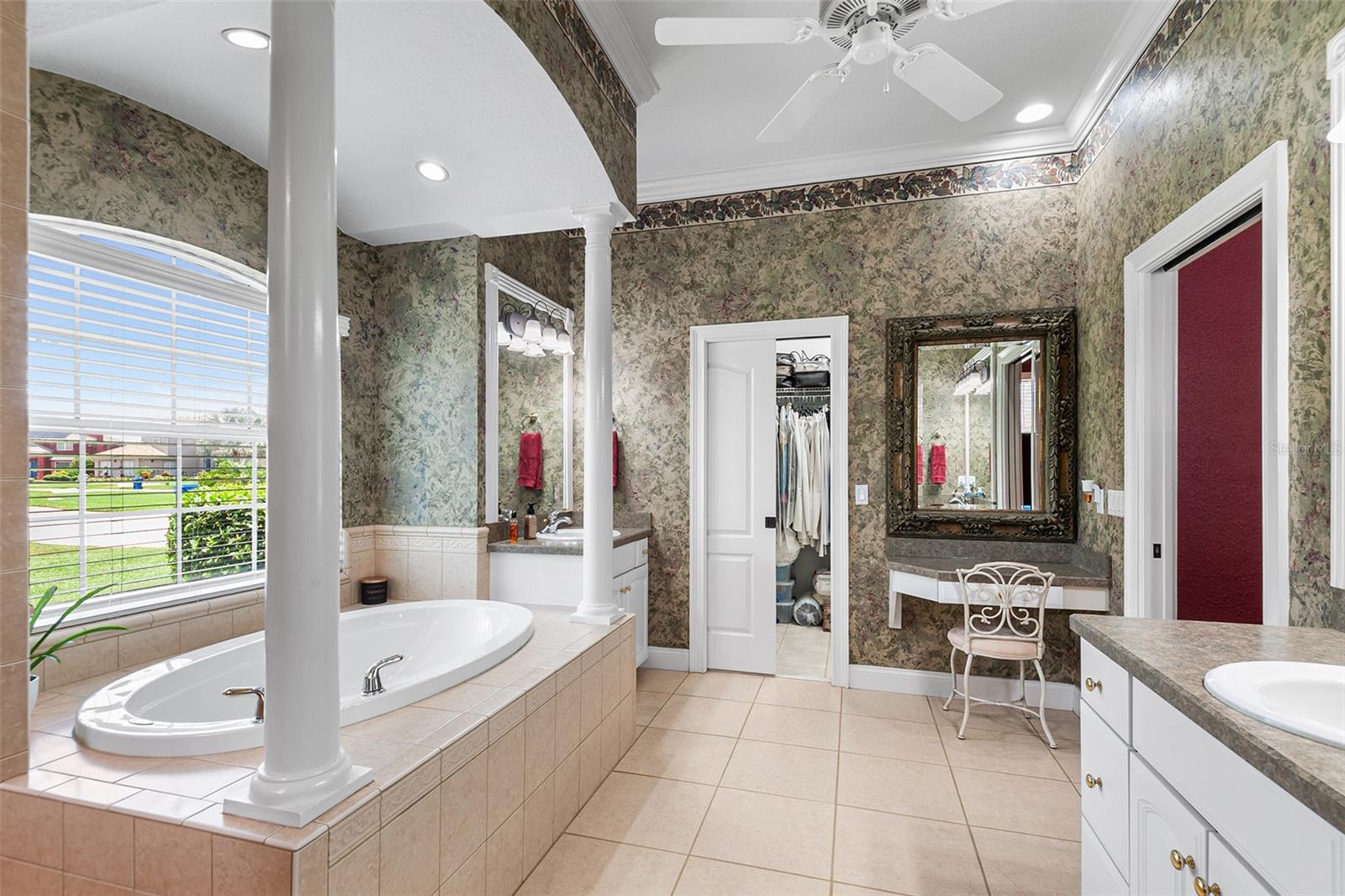 HAMILTON POINTE - Residential