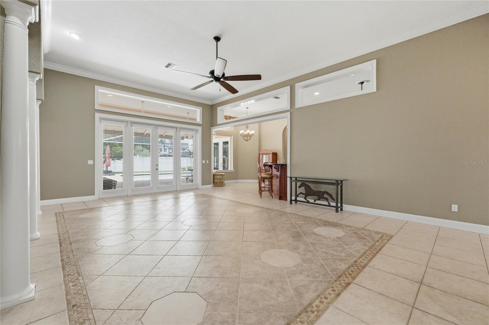 HAMILTON POINTE - Residential