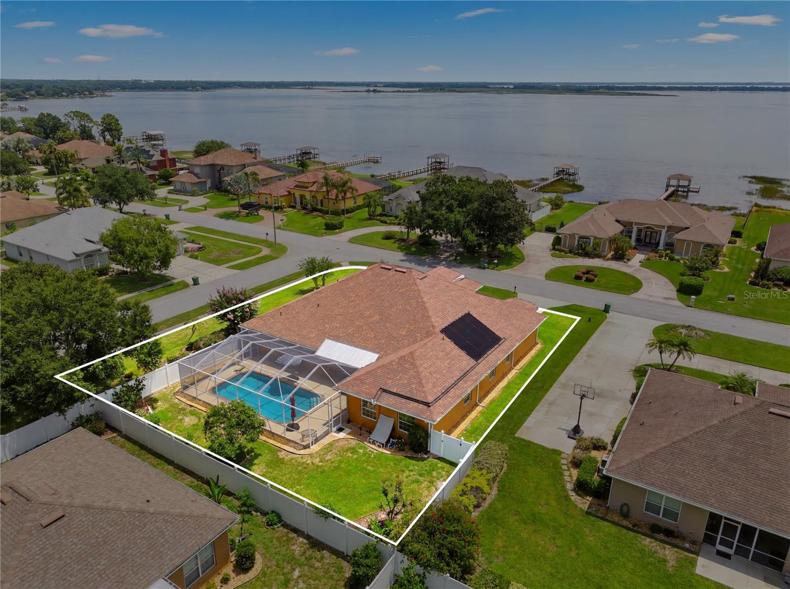 HAMILTON POINTE - Residential