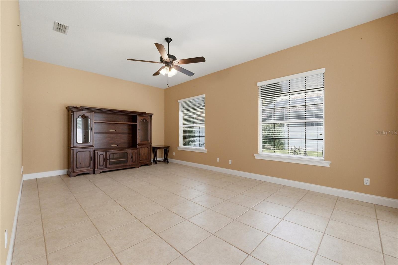 HAMILTON POINTE - Residential