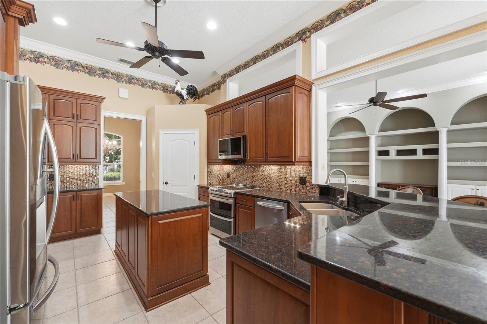HAMILTON POINTE - Residential
