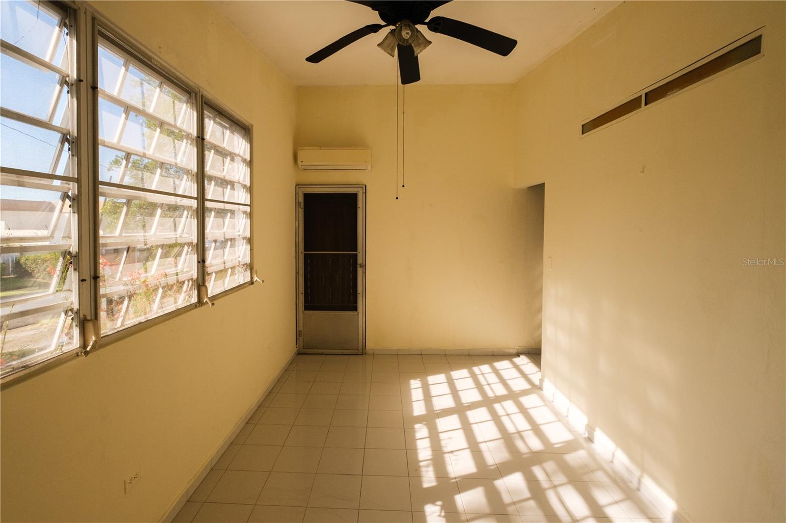 EL PARAÍSO DEVELOPMENT - Residential Income