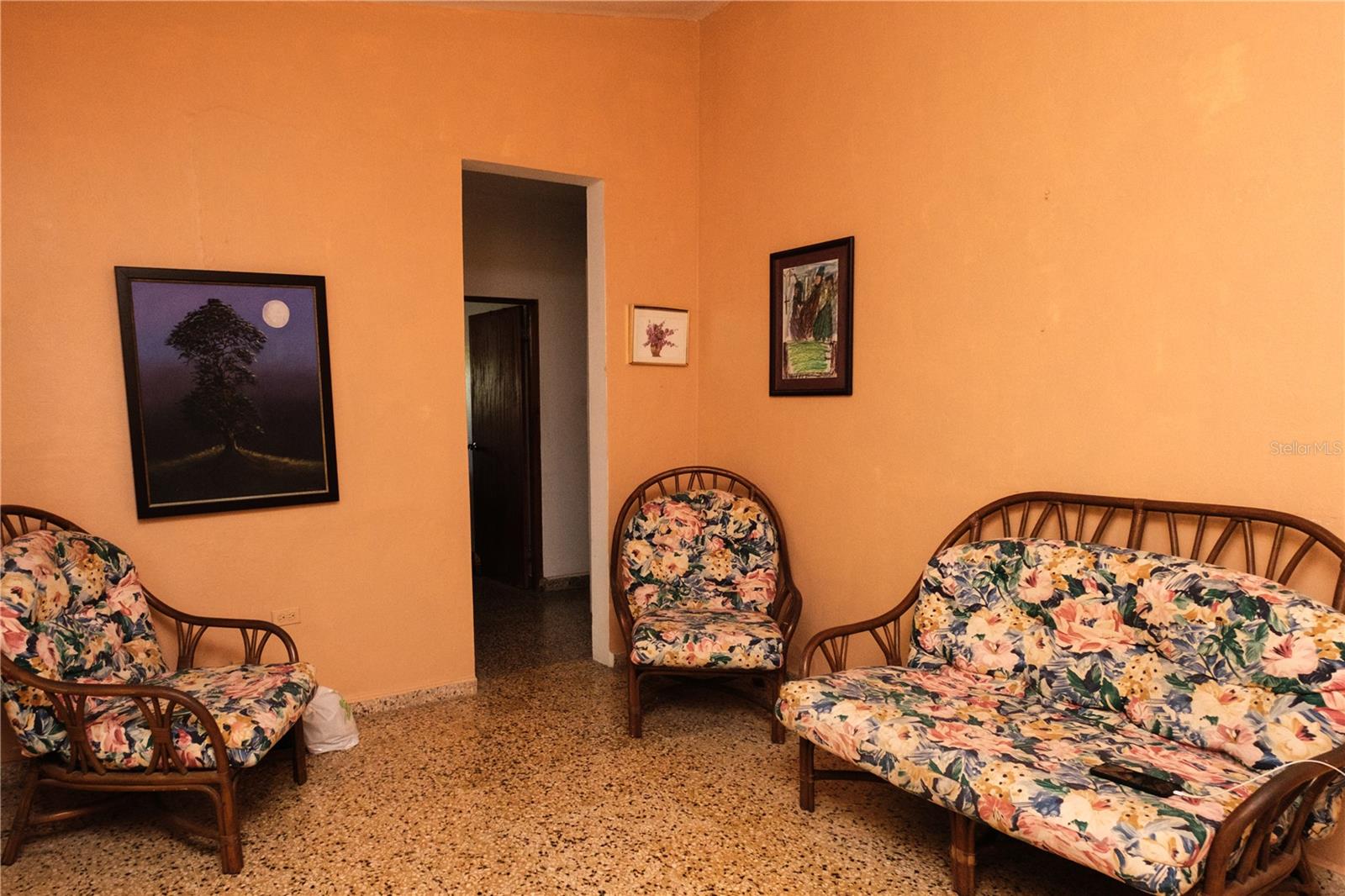 EL PARAÍSO DEVELOPMENT - Residential Income