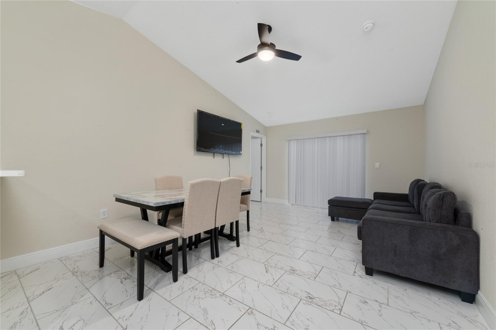 HIGHLAND SQUARE PH 2 - Residential Lease