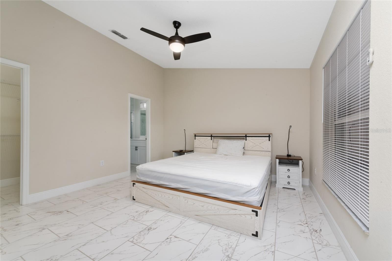 HIGHLAND SQUARE PH 2 - Residential Lease