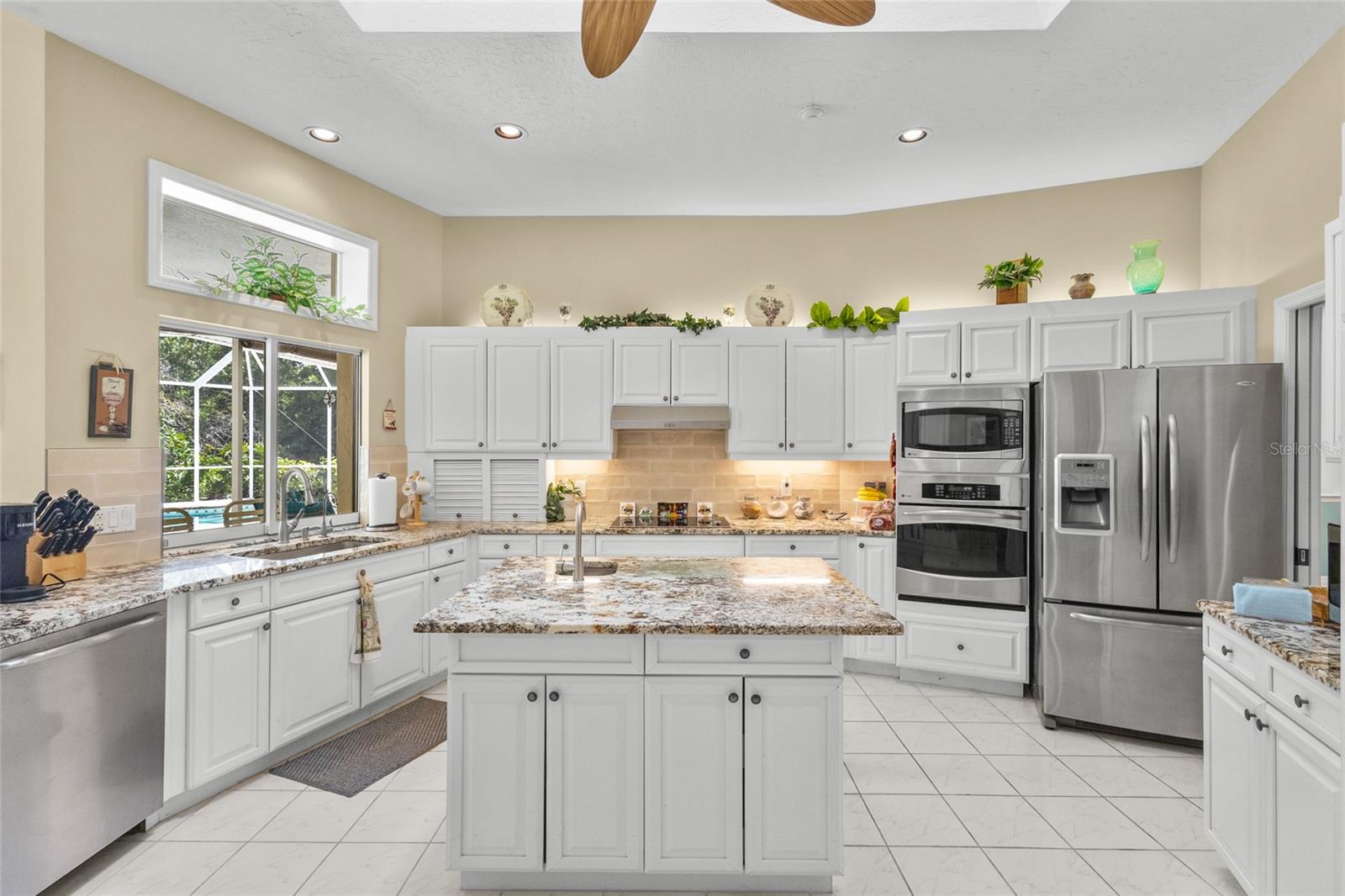 PLANTATION WOODS - Residential
