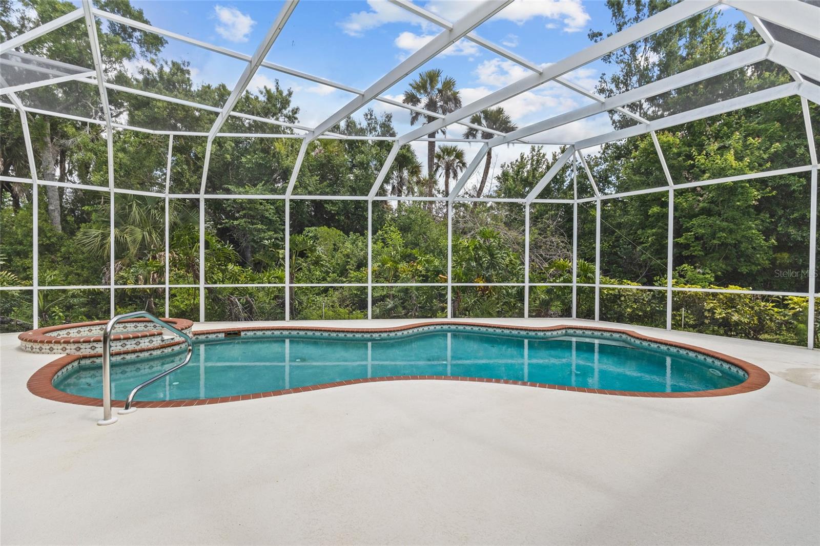 PLANTATION WOODS - Residential