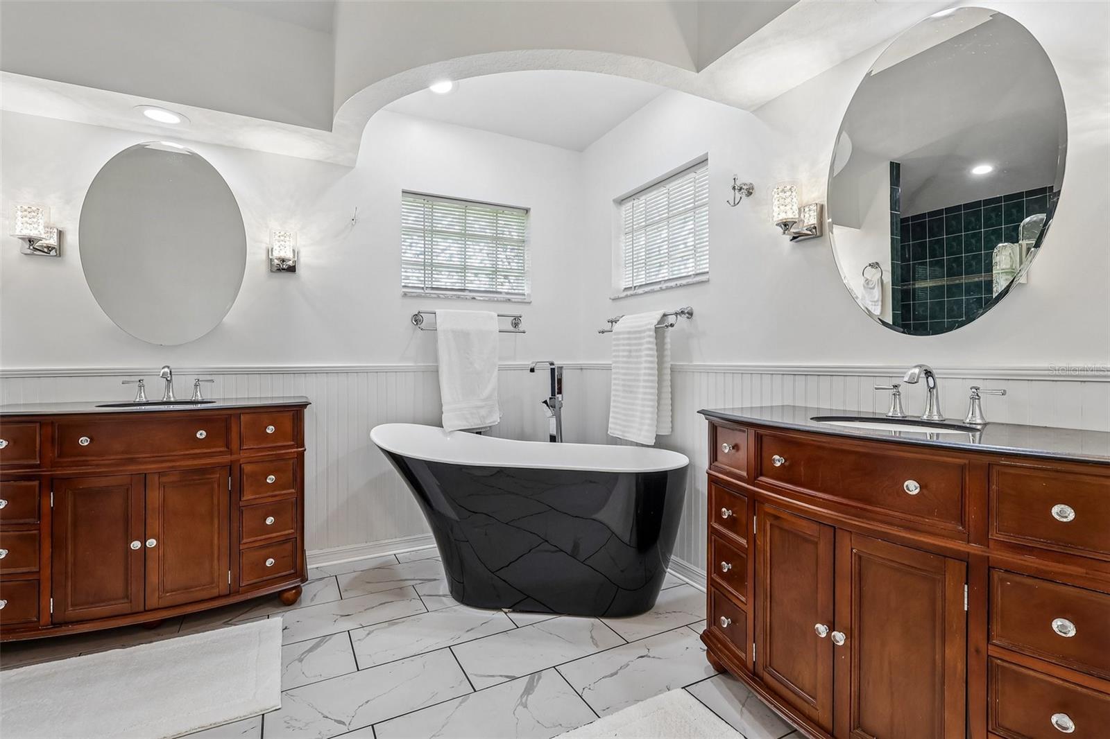 LAKE DIAMOND GOLF & CC - Residential