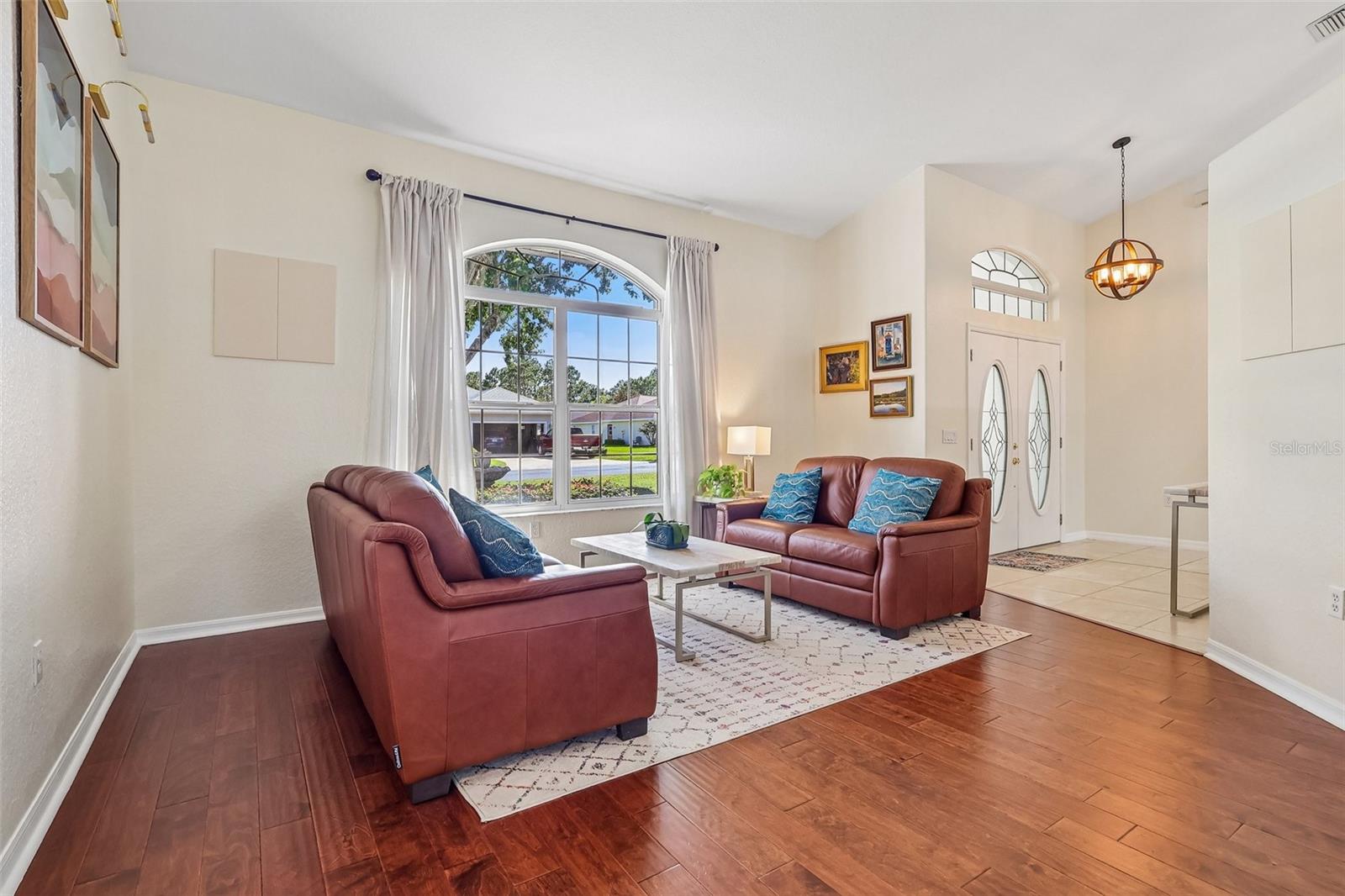 LAKE DIAMOND GOLF & CC - Residential