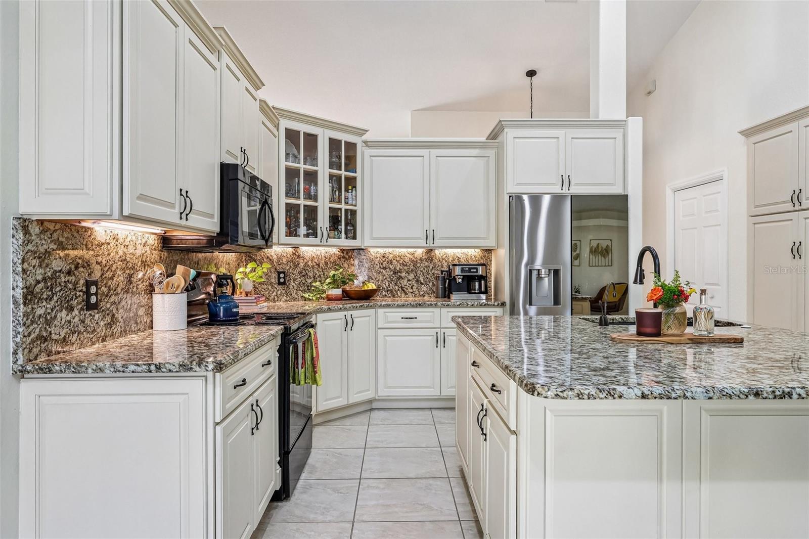 LAKE DIAMOND GOLF & CC - Residential
