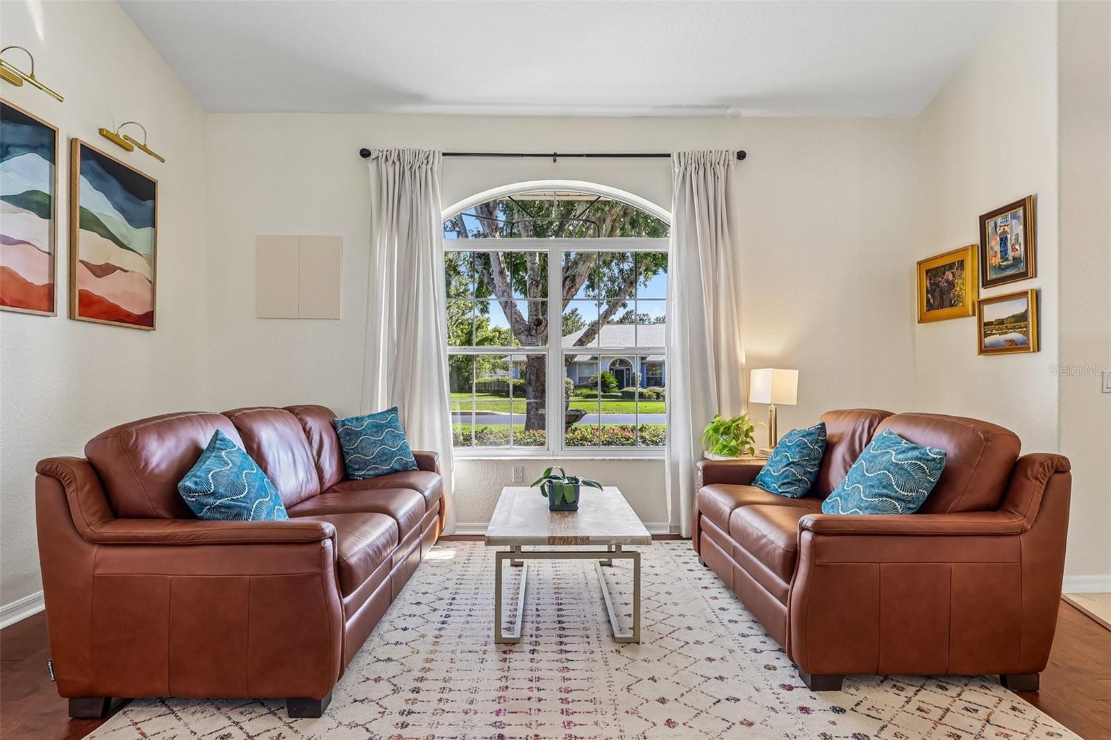 LAKE DIAMOND GOLF & CC - Residential