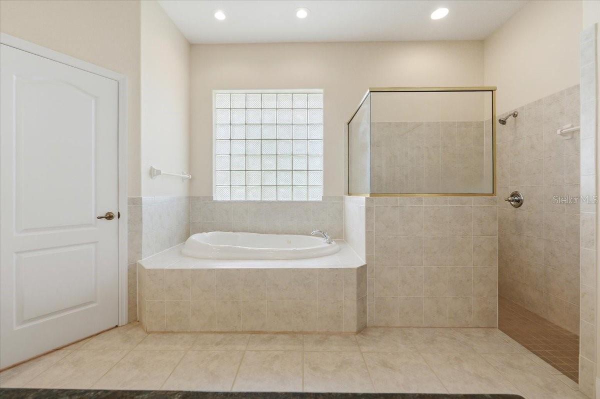 GRANDVIEW LANDINGS - Residential