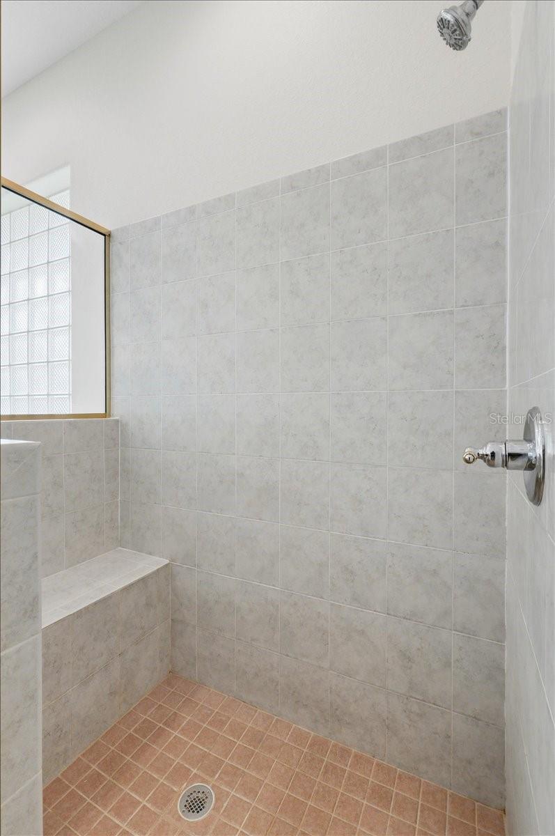 GRANDVIEW LANDINGS - Residential