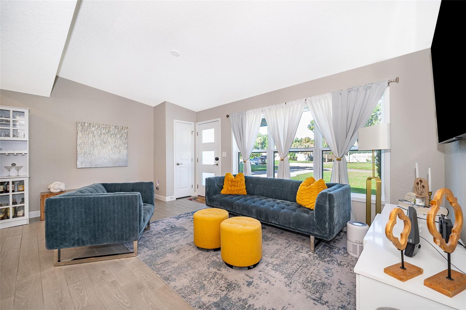 ORANGE TERRACE - Residential Lease