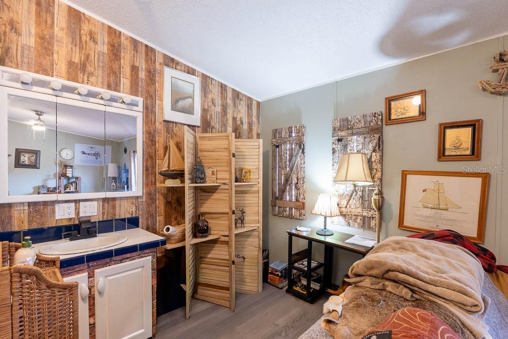 LEISURE WORLD PARK - Residential