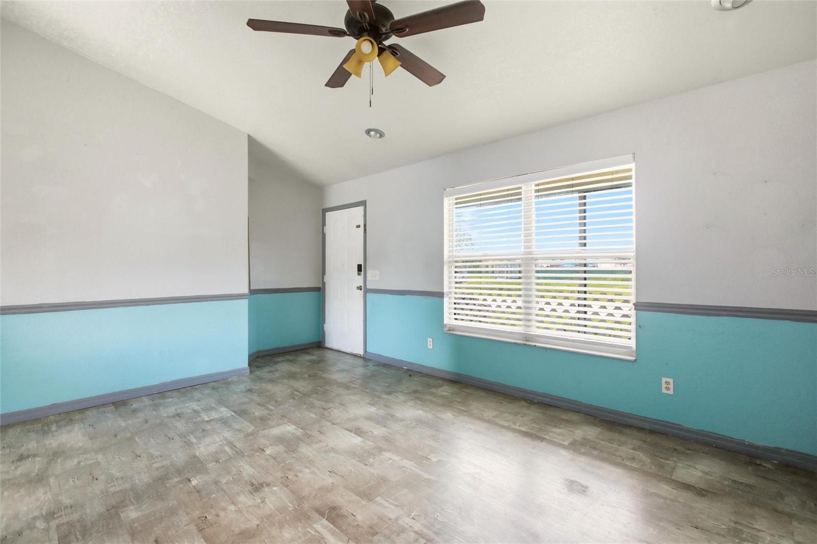 TEE & GREEN ESTATES - Residential