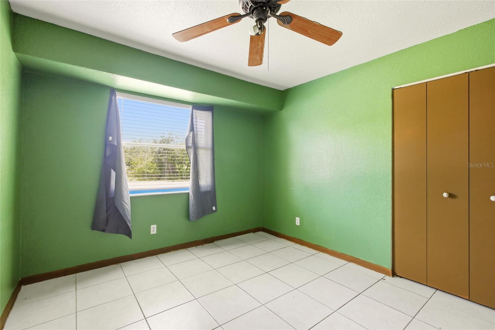 TEE & GREEN ESTATES - Residential