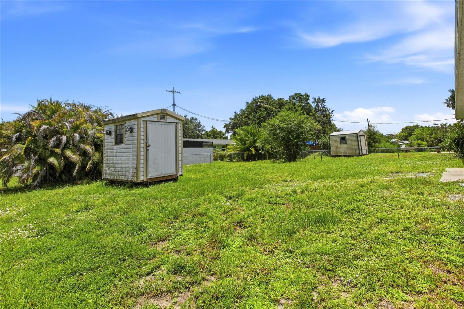 TEE & GREEN ESTATES - Residential