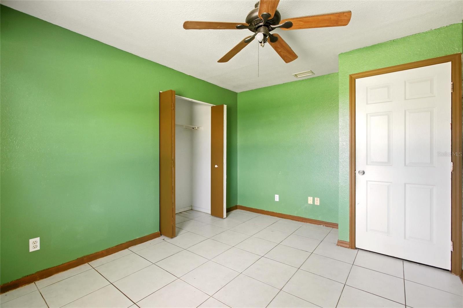 TEE & GREEN ESTATES - Residential