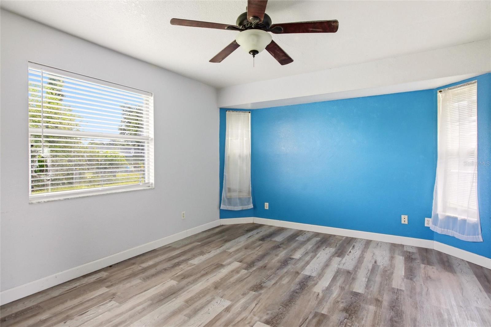 TEE & GREEN ESTATES - Residential