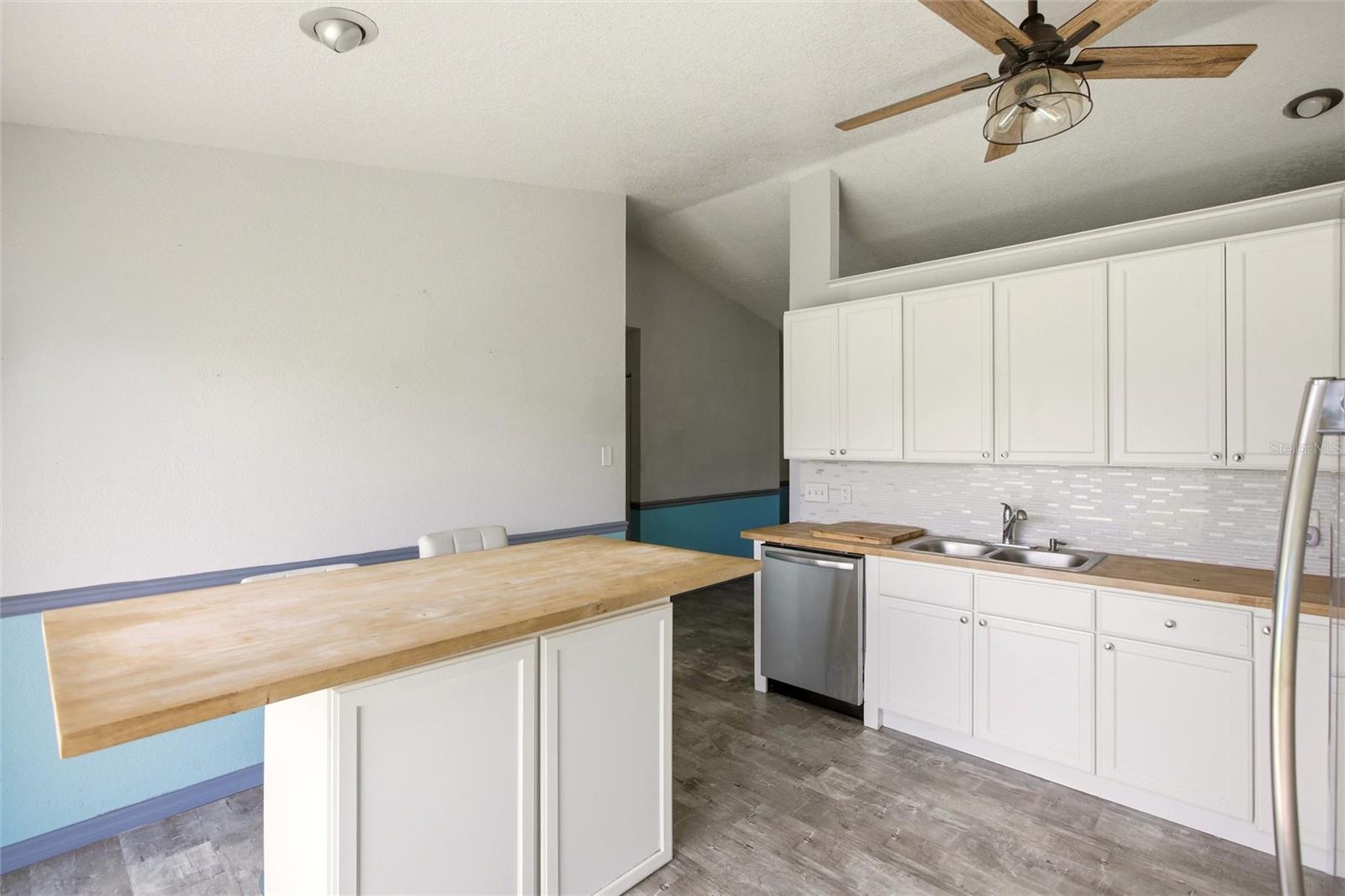 TEE & GREEN ESTATES - Residential