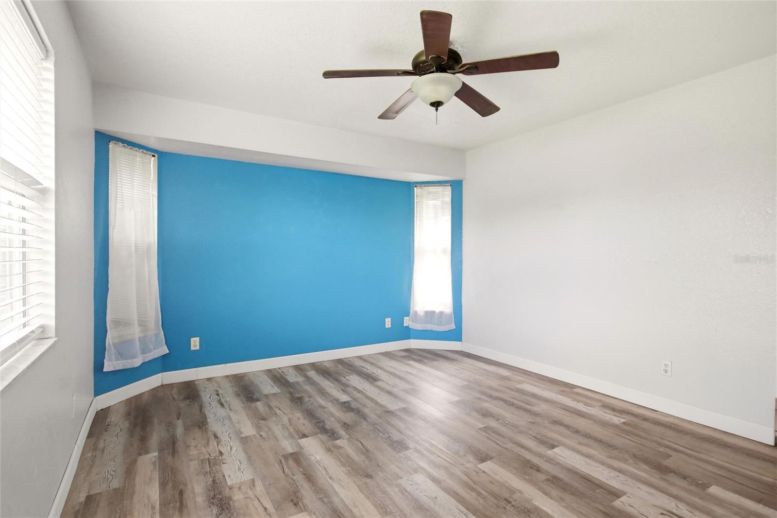 TEE & GREEN ESTATES - Residential