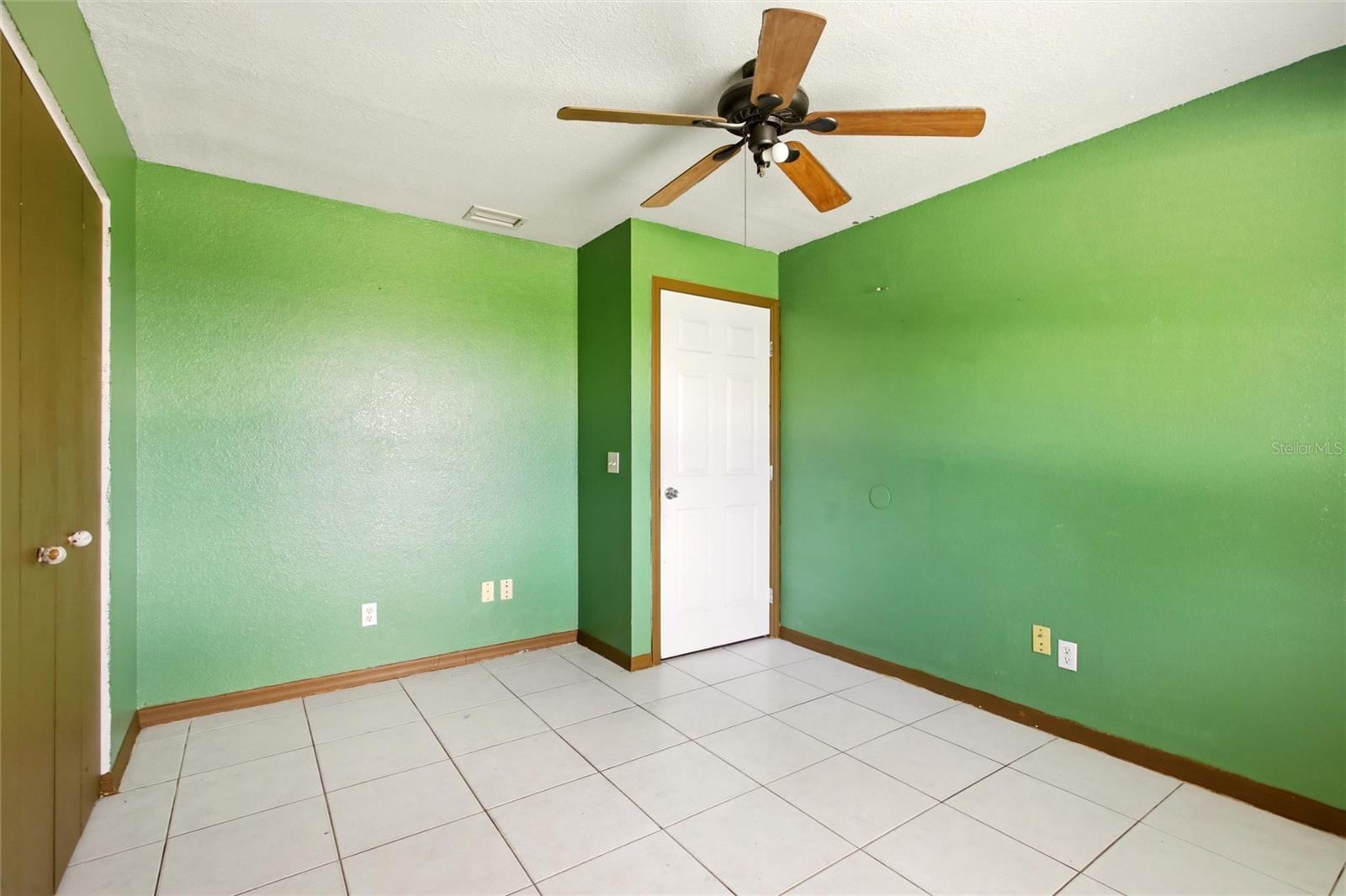 TEE & GREEN ESTATES - Residential