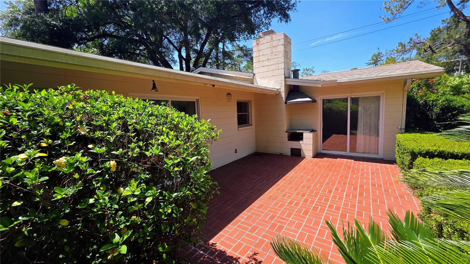BLACK ACRES - Residential