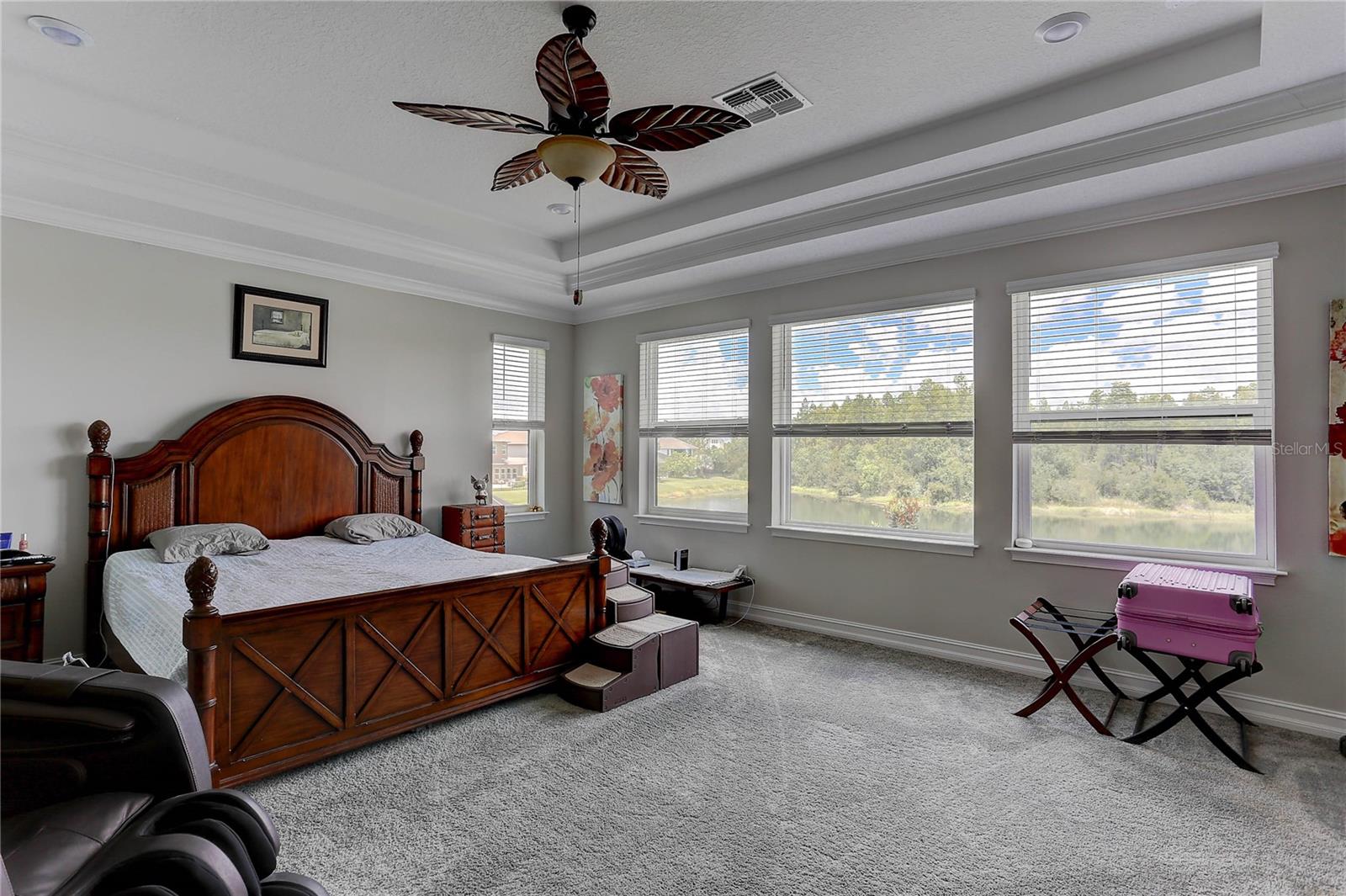PROMENADE AT LAKE PARK PH - Residential