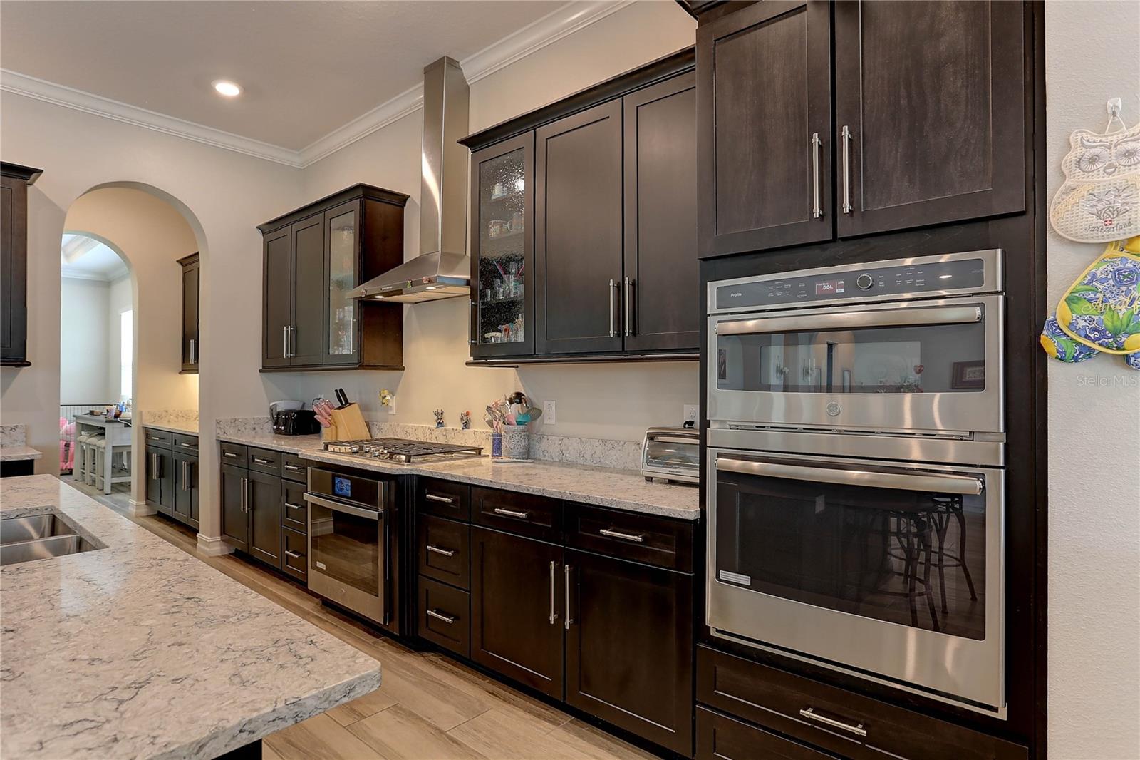 PROMENADE AT LAKE PARK PH - Residential