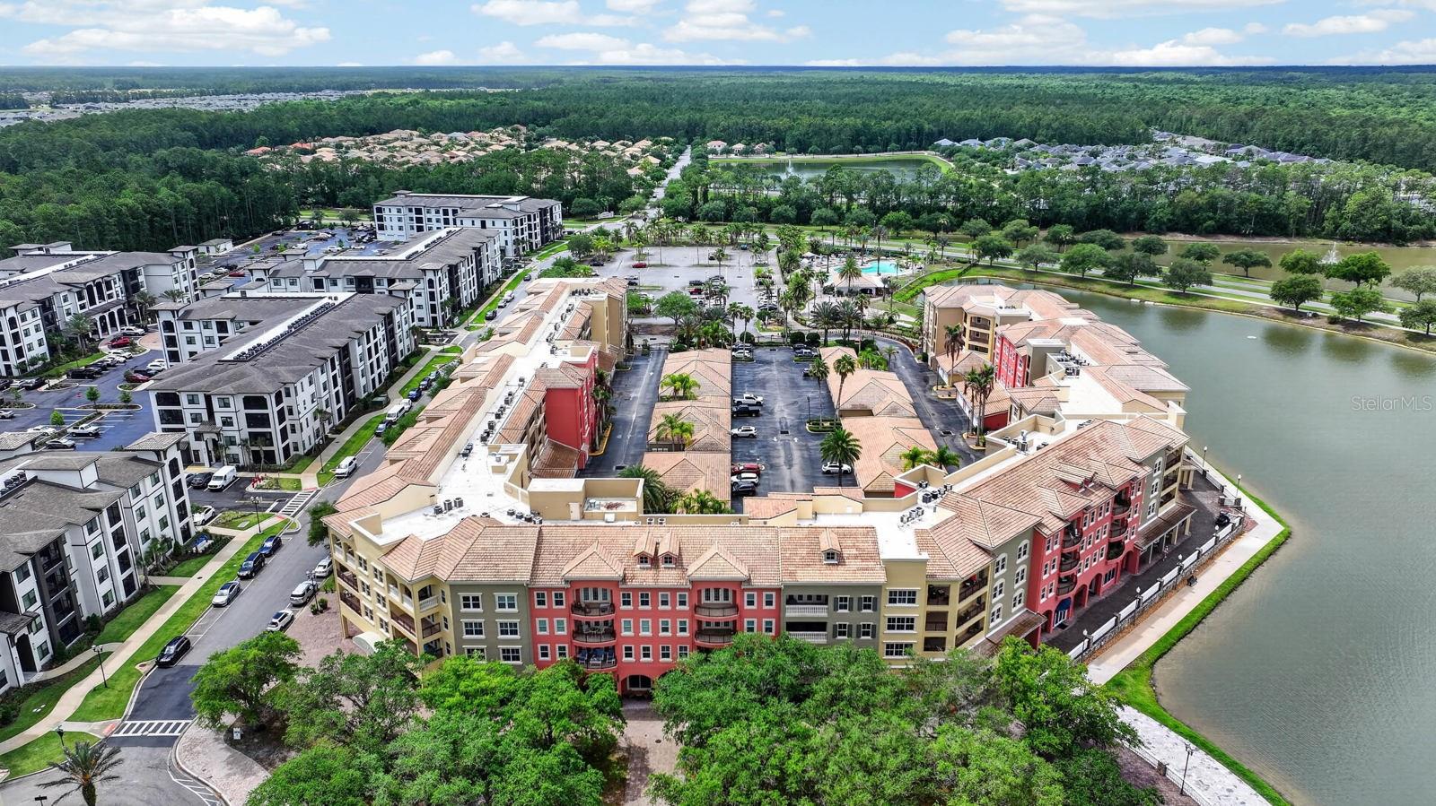 TUSCANY SQUARE 01 CONDO - Residential