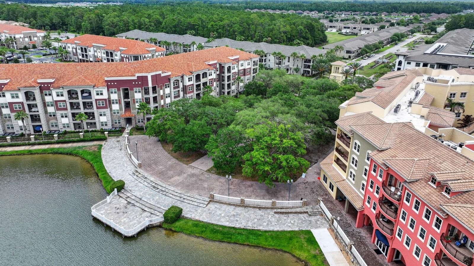 TUSCANY SQUARE 01 CONDO - Residential