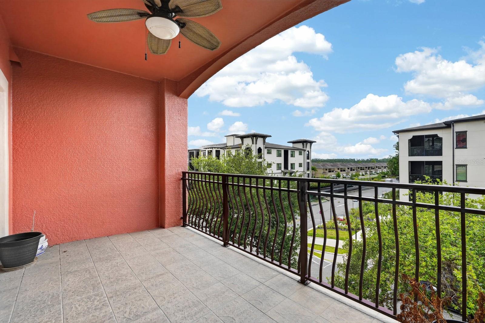 TUSCANY SQUARE 01 CONDO - Residential