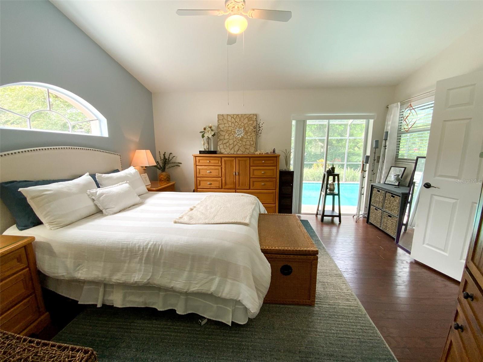 THE GLEN AT RIVER RIDGE - Residential