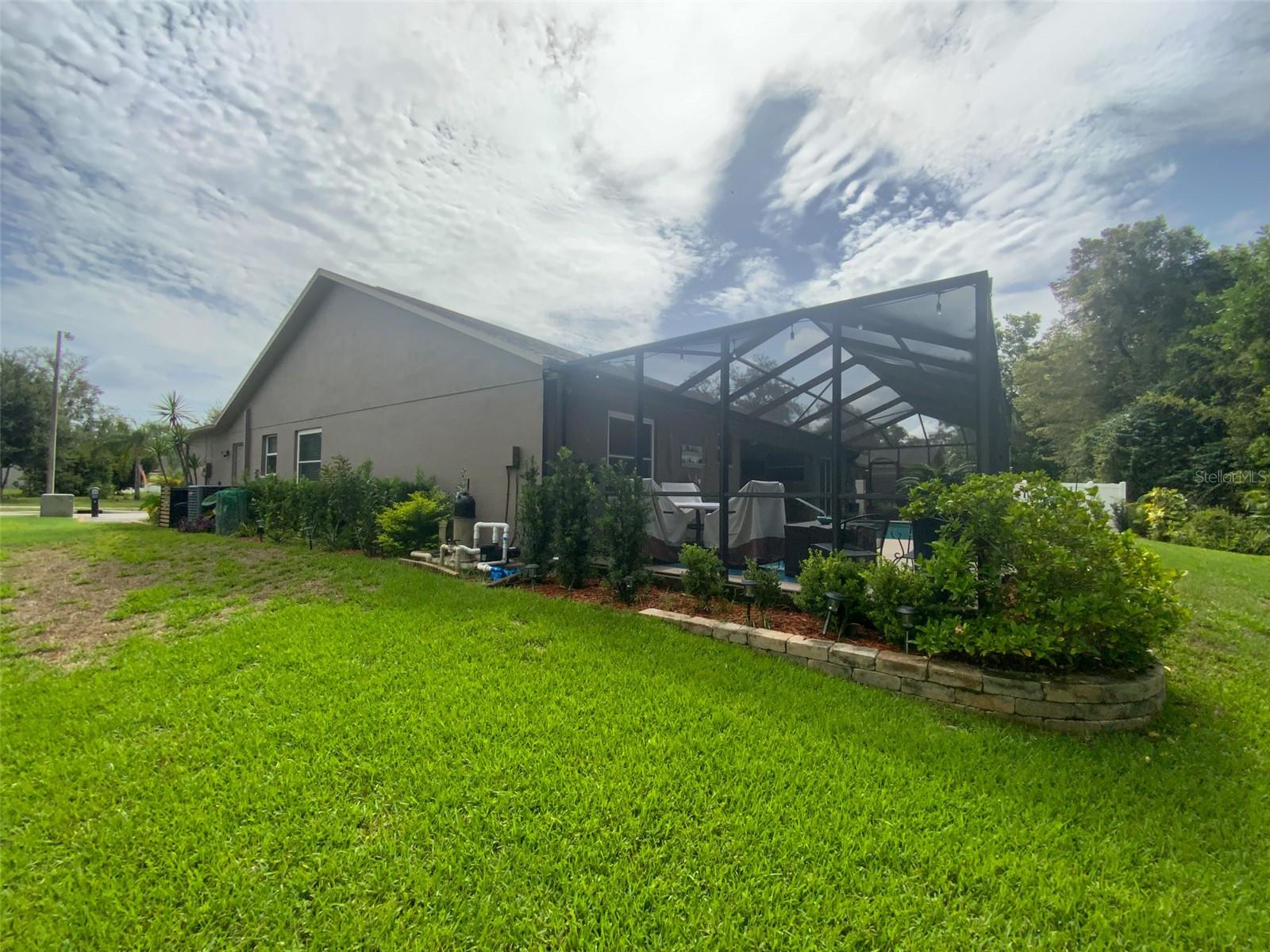 THE GLEN AT RIVER RIDGE - Residential