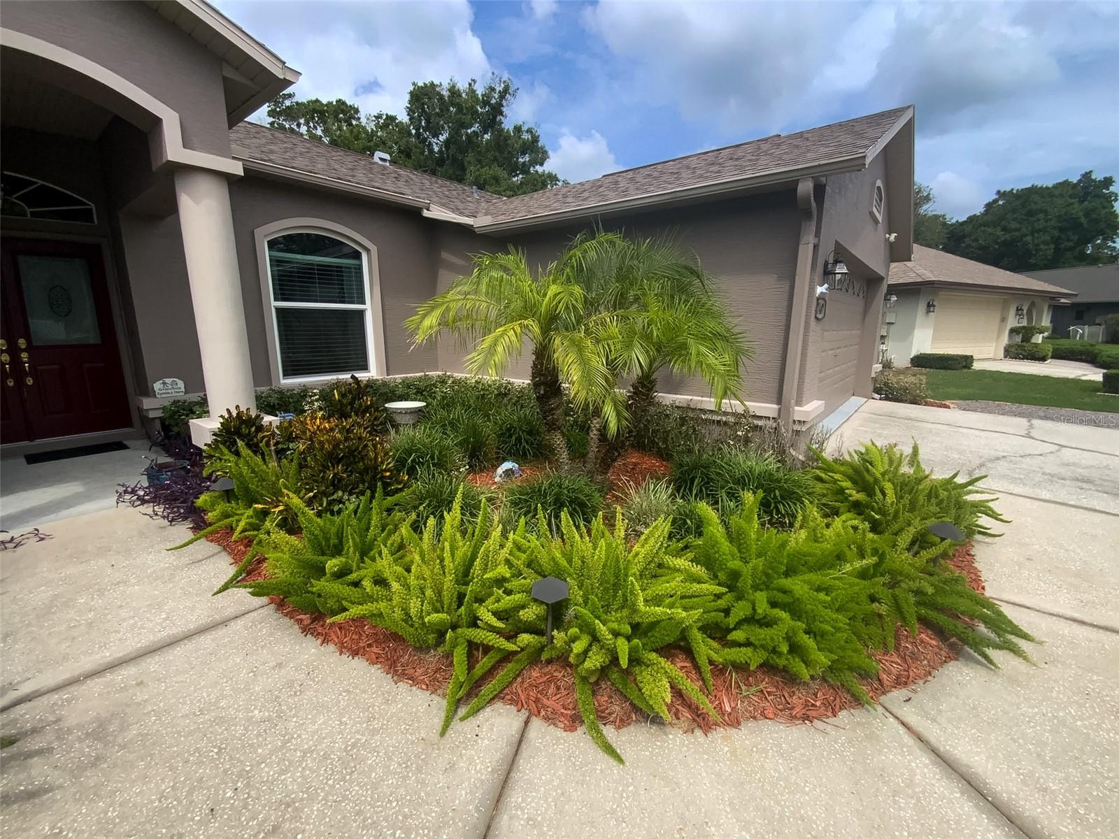 THE GLEN AT RIVER RIDGE - Residential