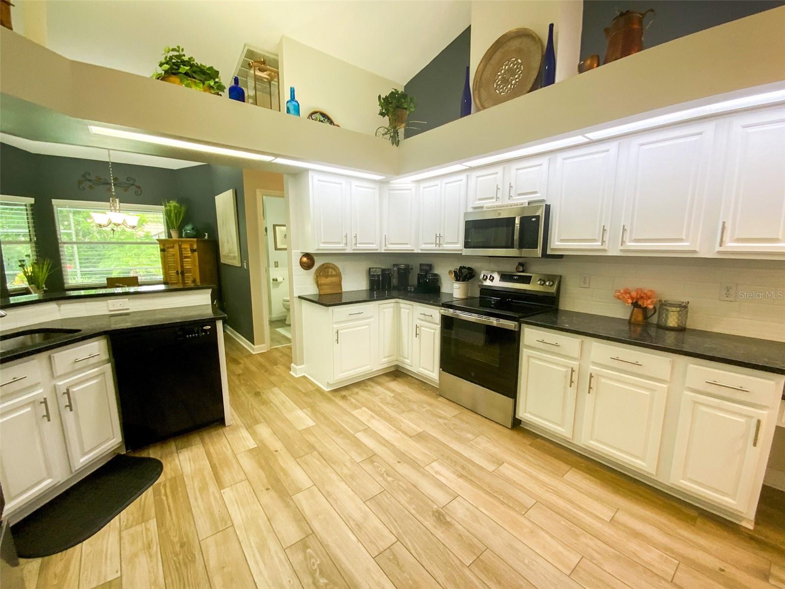 THE GLEN AT RIVER RIDGE - Residential