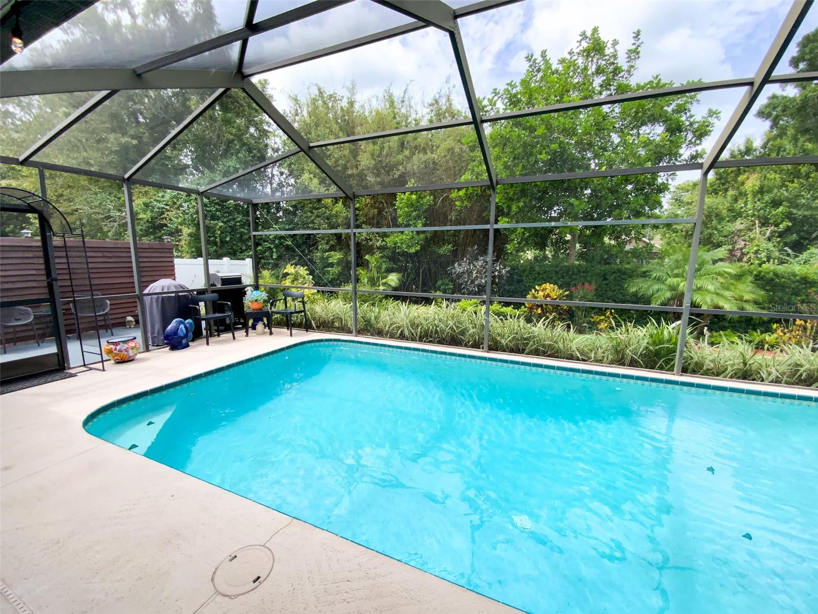 THE GLEN AT RIVER RIDGE - Residential
