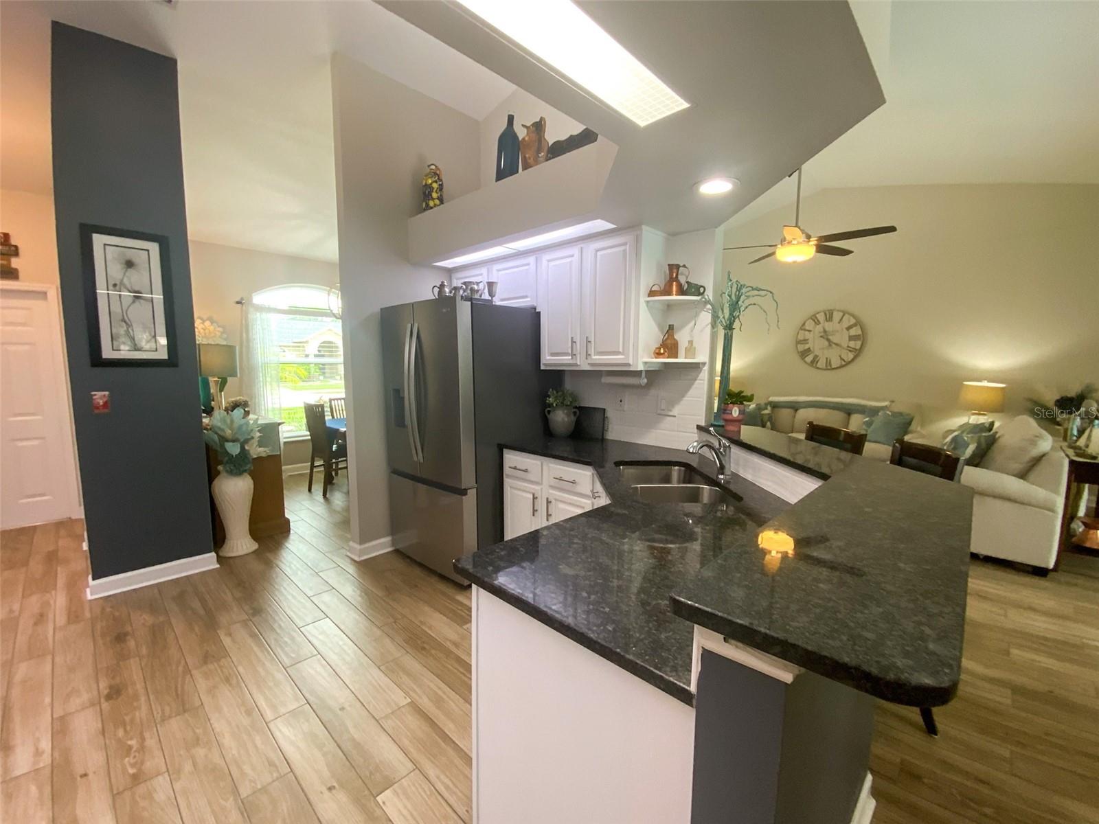 THE GLEN AT RIVER RIDGE - Residential