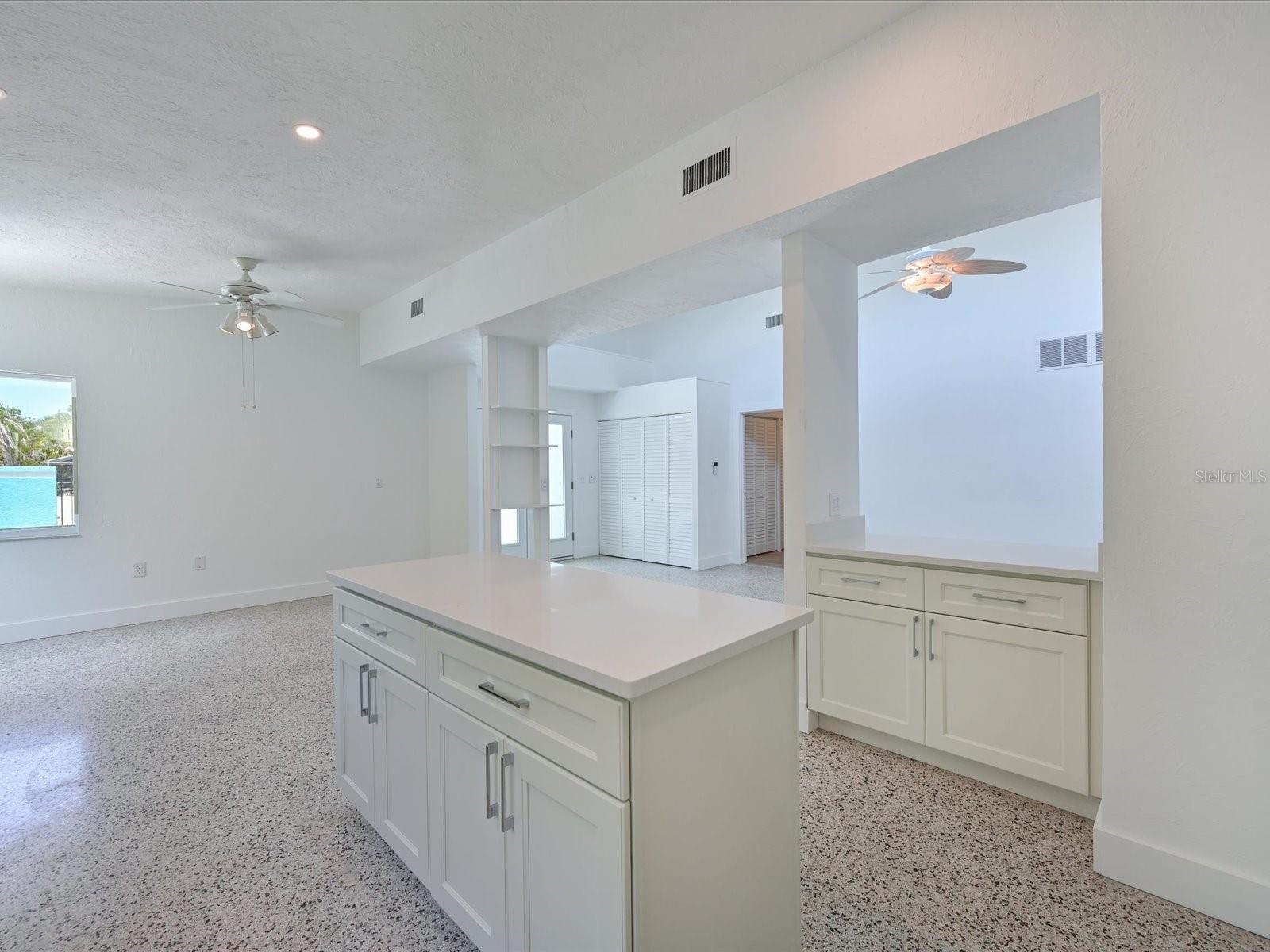 LONGBOAT KEY - Residential