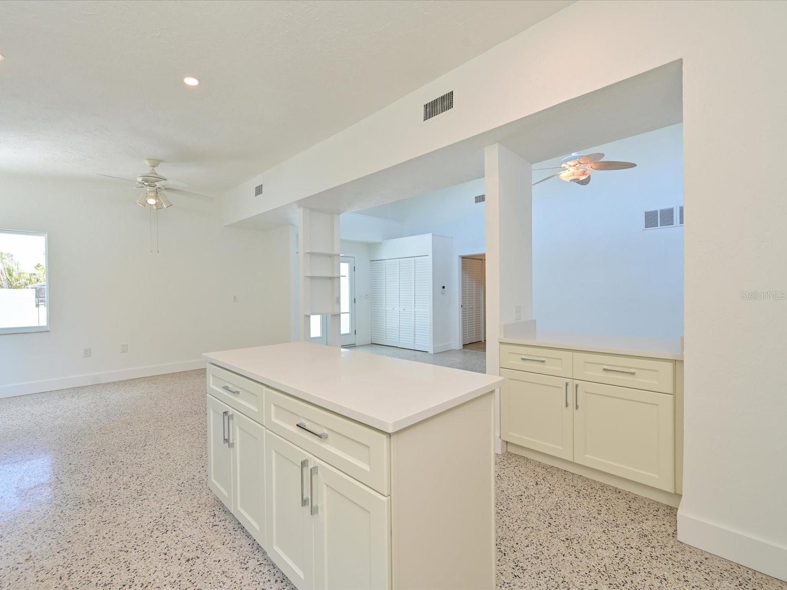 LONGBOAT KEY - Residential