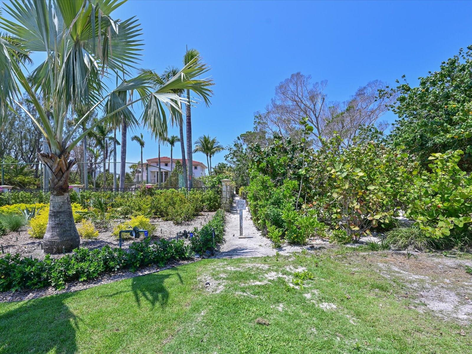 LONGBOAT KEY - Residential