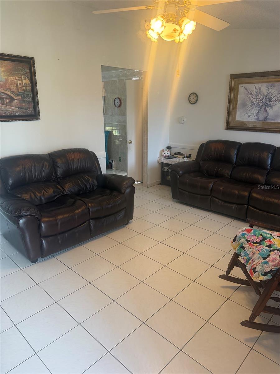 COUNTERPOINT ESTATES 10 - Residential