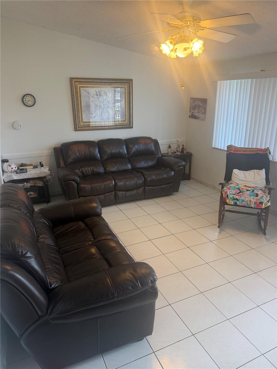 COUNTERPOINT ESTATES 10 - Residential