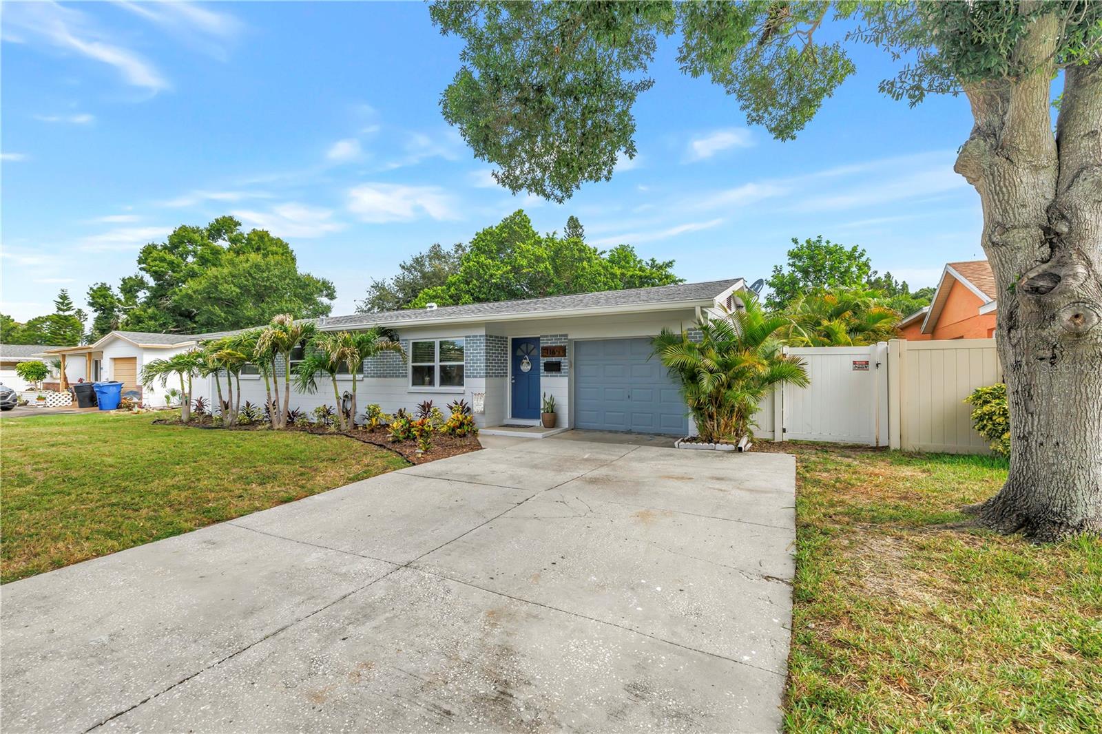 WEDGEWOOD PARK - Residential
