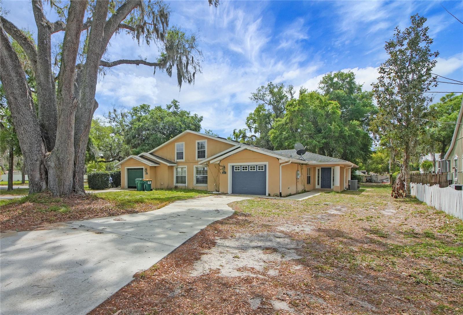 FRUITLAND PARK - Residential