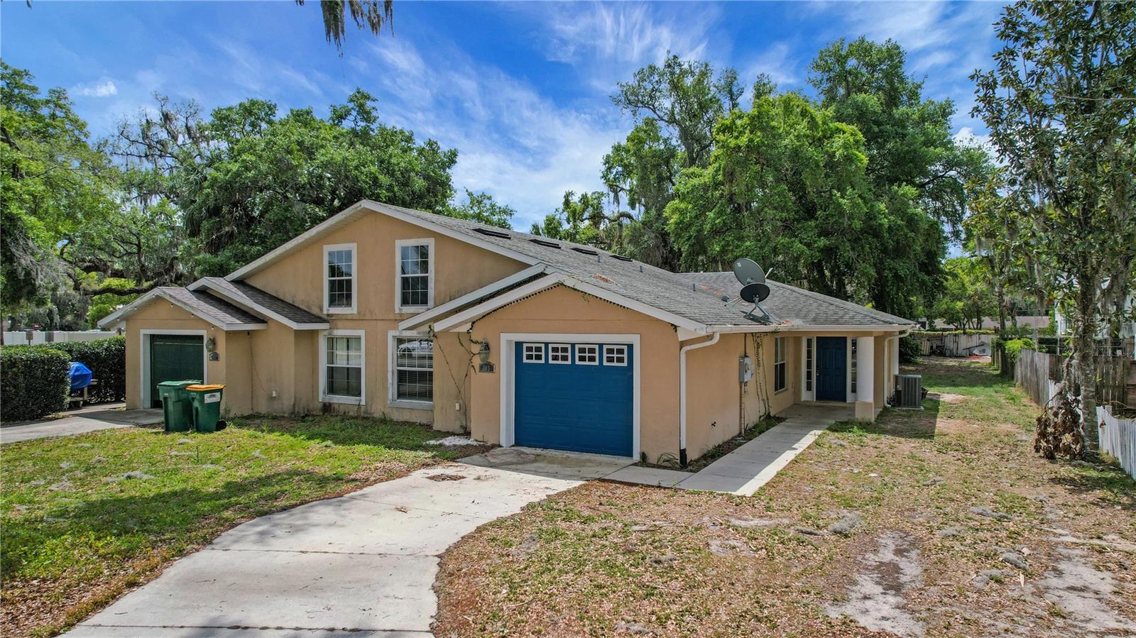 FRUITLAND PARK - Residential