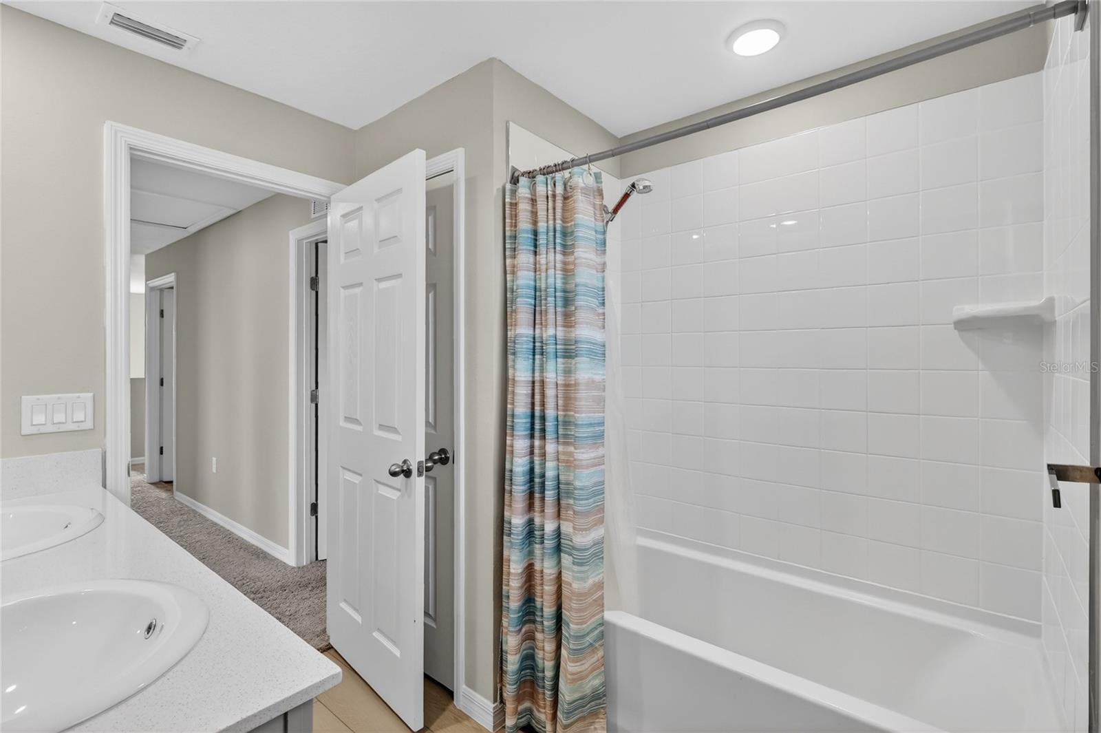 SCENIC TERRACE SOUTH PH 1 - Residential
