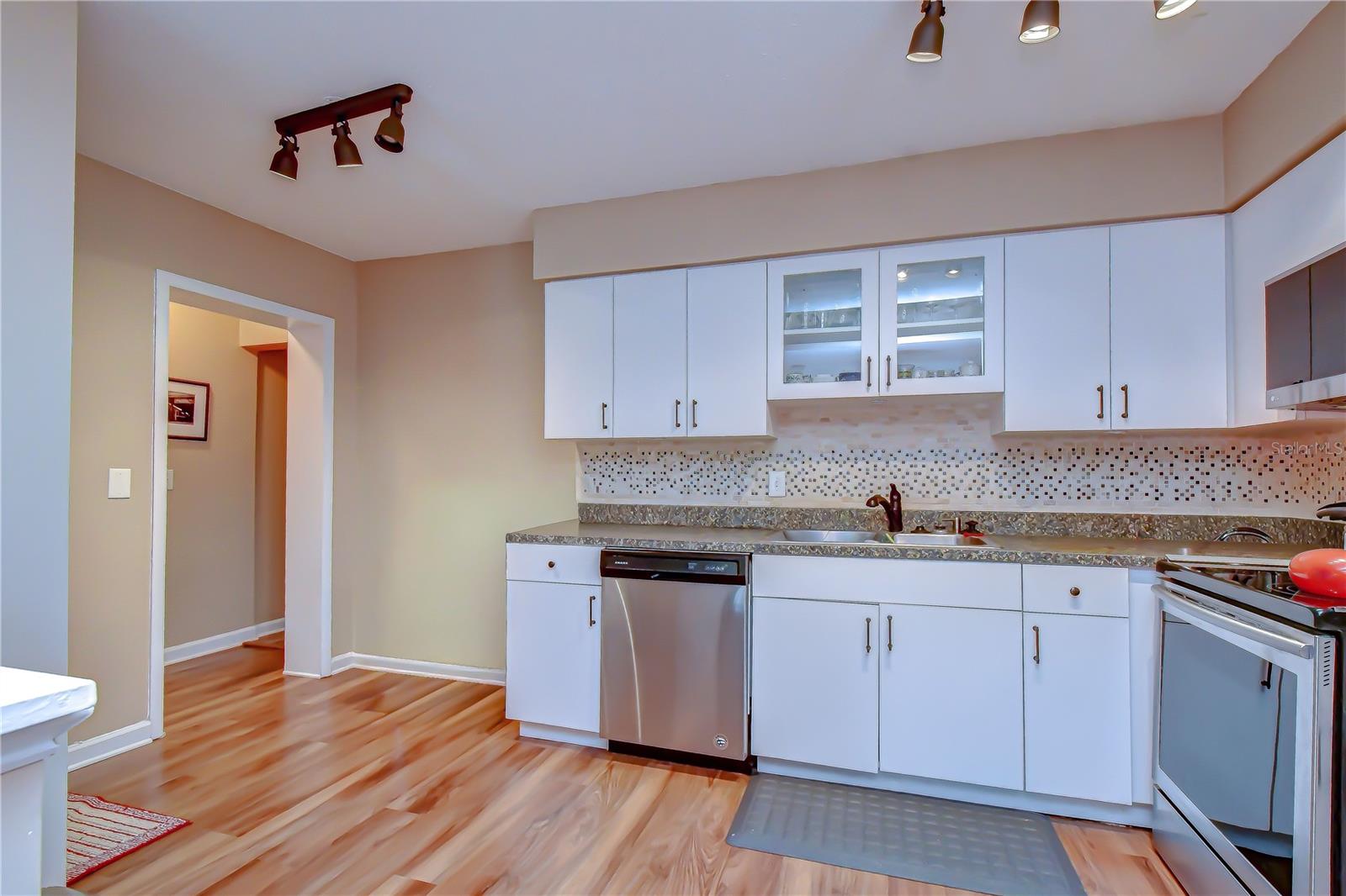 WILMA WEST - Residential